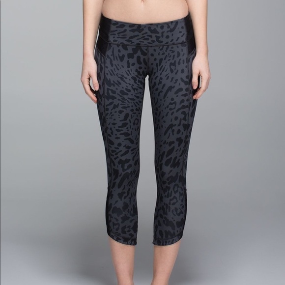 Lululemon Just Breathe Crop Animal Swirl 8
